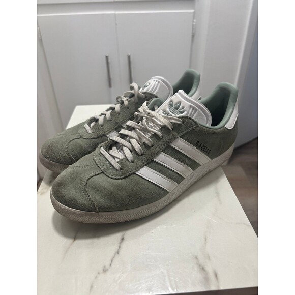 adidas Shoes - adidas Originals Women's Gazelle Shoes size 9.5 women’s 8.5 men’s